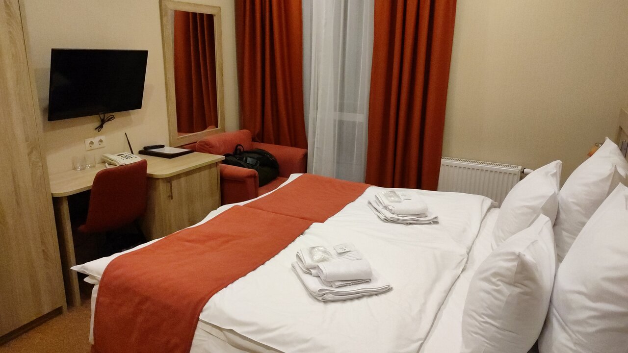 Гостиница Вишневый сад Тверь-93