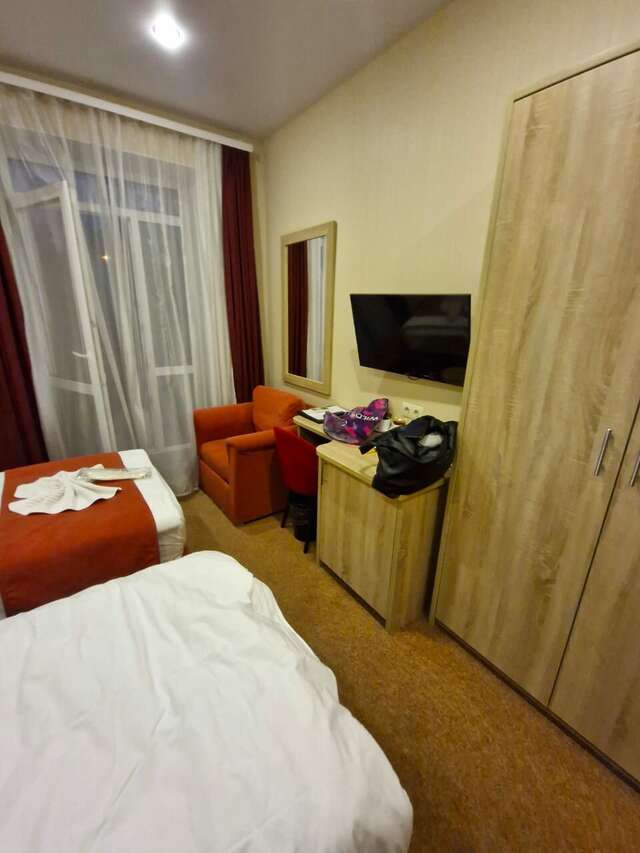 Гостиница Вишневый сад Тверь-98